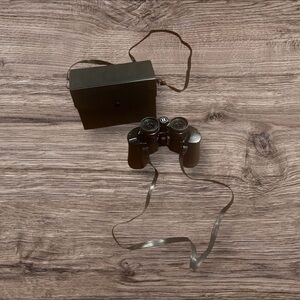 Bushnell Insta-focus Sportview Extra Wide Angled  7 x 35  Binoculars